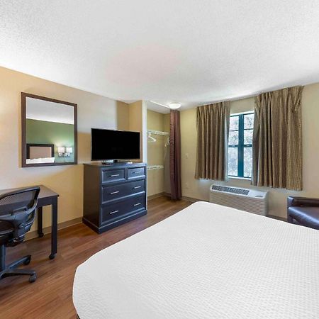 Extended Stay America Select Suites Tampa Airport Memorial Hwy Εξωτερικό φωτογραφία