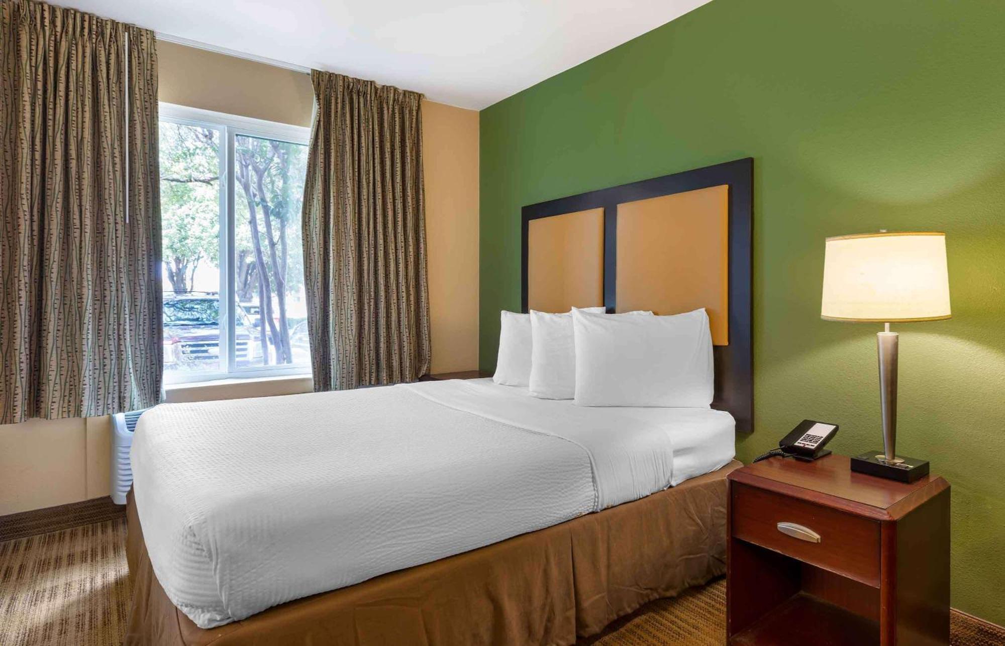 Extended Stay America Select Suites Tampa Airport Memorial Hwy Εξωτερικό φωτογραφία